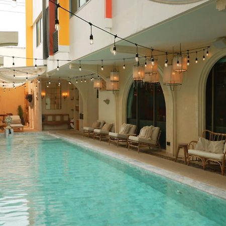 Bizotel Premier Hotel & Residence Бангкок Экстерьер фото
