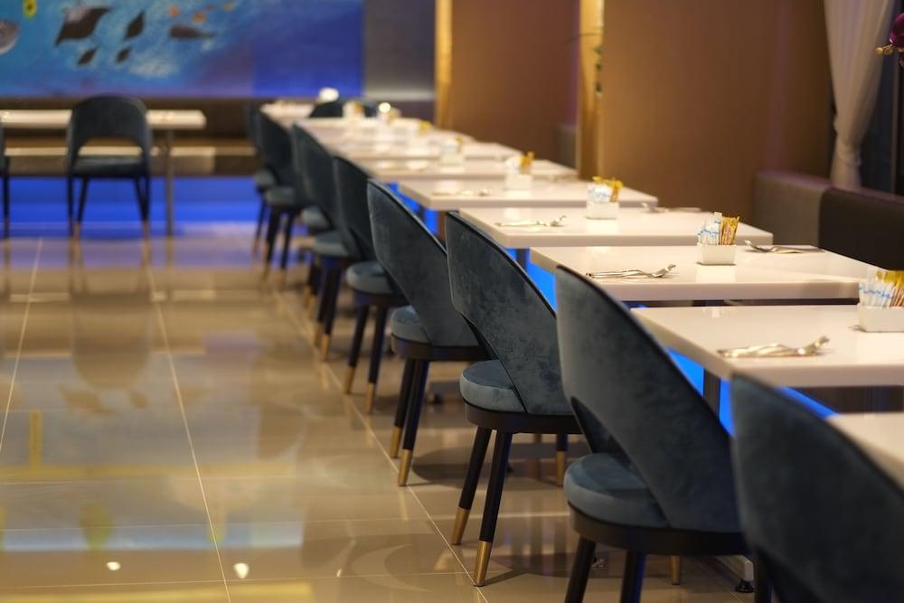 Bizotel Premier Hotel & Residence Бангкок Экстерьер фото