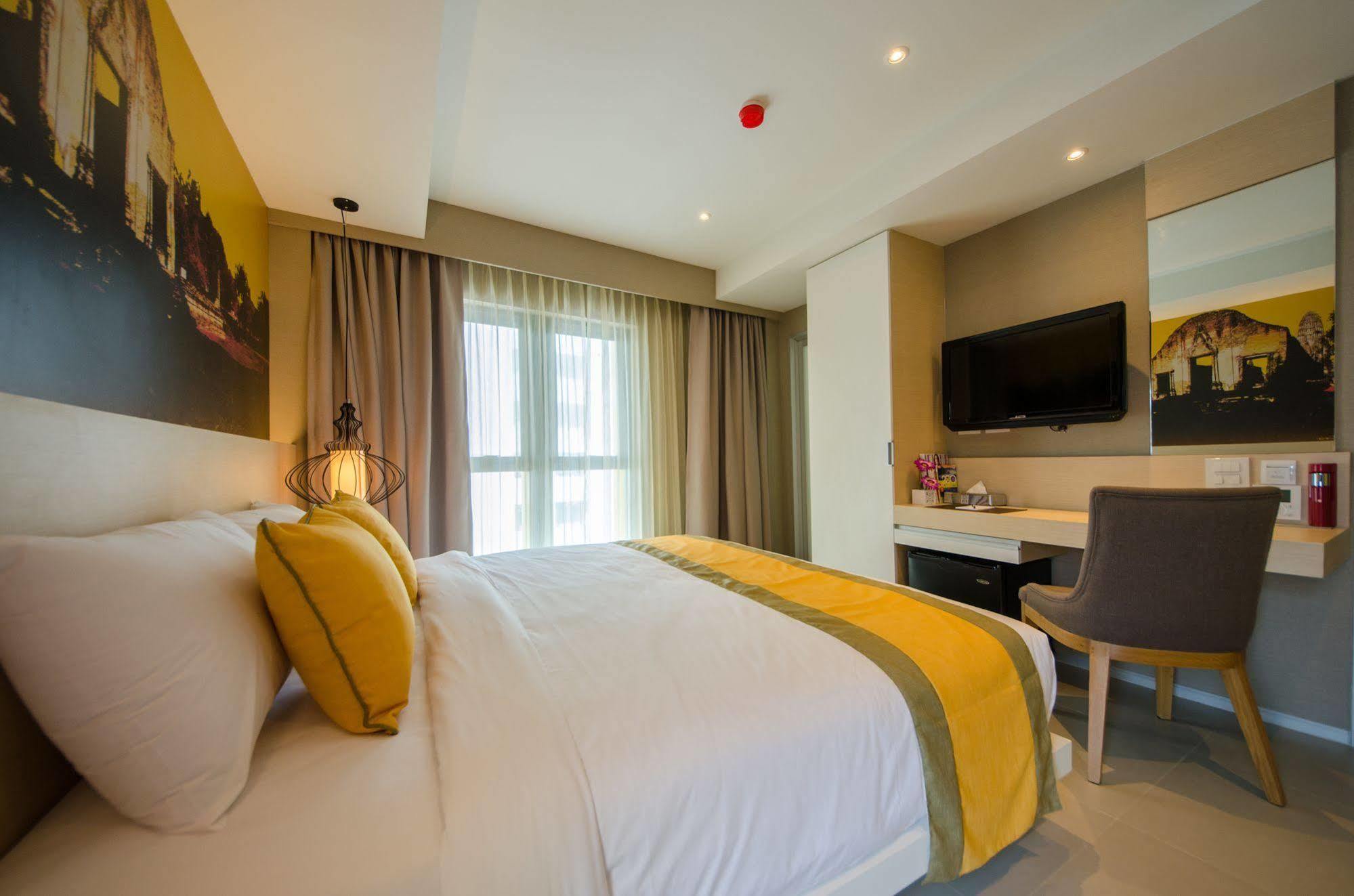 Bizotel Premier Hotel & Residence Бангкок Экстерьер фото